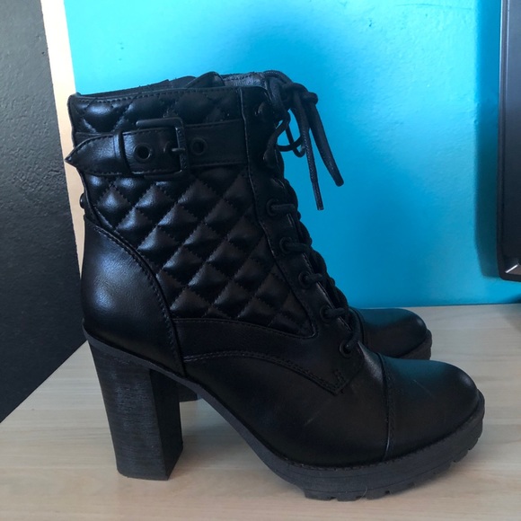 Guess Heeled Ankle Boots 6.5M - Worn Once - Picture 4 of 5